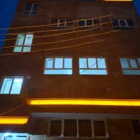آپارتمان تک واحد مابین بهار و حجتی
