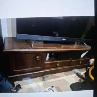 میز تلویزیون در حد نو