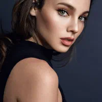 عکاسی پرتره، مدلینگ ، هنری پروفایل و سوشیال میدیا