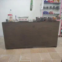 میز چوبی