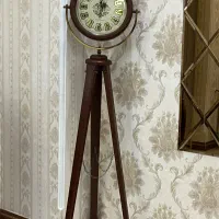 ساعت ایستاده