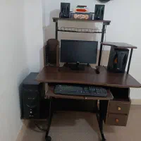 کامپیوتر ۲۱ اینچ با میز|رایانه رومیزی|تالش, هشتپر|دیوار