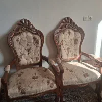 مبل سلطنتی در حدنو و یک دست مبل راحتی فقط۱۲ تومان