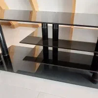 میز تلویزیون شیشه ای