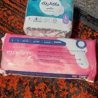 دستمال مرطوب ونواربهداشتی