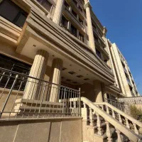 ۱۳۰متر/مجاور۴برج‌باغ‌معروف‌اعیان‌نشین‌پونک