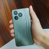 گوشی وُکال v0 core     در حد آکبند