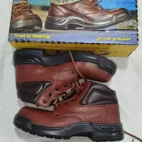 کفش کار بهشتیان سایز ۴۲ و کفش کار لوتوس و پاتن 43|کیف، کفش، کمربند|فلاورجان, |دیوار