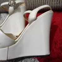 صندل|کیف، کفش، کمربند|دوگنبدان, |دیوار