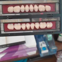 فروش یک دست دندان مصنوعی ایوکلارایتالیا|پزشکی|فرخ‌شهر, |دیوار