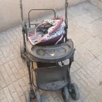 دو عدد کالسکه تاشو