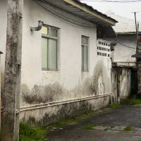 زمین با بنای قدیمی مرکز شهر، سند تک‌برگ