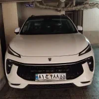 راننده شخصی هستم با خودرو لاماری سفید