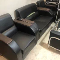مبل اداری نیم ست چرم  جلو مبلی دست دوم کارکرده