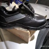 کفش‌کار|کیف، کفش، کمربند|چناران, |دیوار