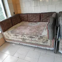 تخت قلیونی و رستوران