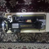 چرخ خیاطی|چرخ خیاطی و ریسندگی|بومهن, |دیوار