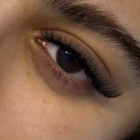 تخفیف ویژه اکستنشن مژه ۶۰۰ تومان بمناسبت افتتاحیه