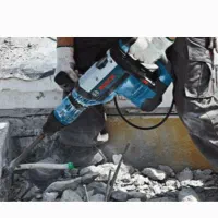تخریب و کنده کاری و جای برق