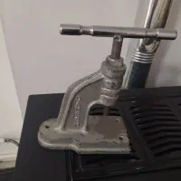 دسگاه پرس دگمه