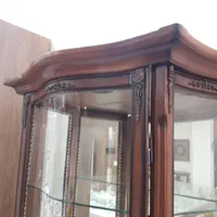 ویترین در حد نو بسیار تمیز کمدمخفی پشت و کف آینه|بوفه، ویترین، کنسول|اصفهان, سپاهان‌شهر|دیوار
