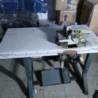 چرخ خیاطی زیگزال ۴ نخ سردوز|چرخ خیاطی و ریسندگی|قرچک, پویینک|دیوار