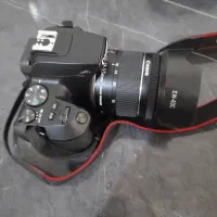 دوربین کنون ۲۵۰ دی در حد نو