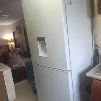 یخچال فریزر بوست سالم در حد نو