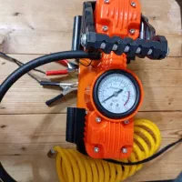 تلمبه ی شارژی برای پنچرگیری