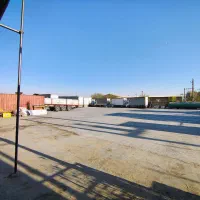 سرایدار مجموعه تعمیرگاهی