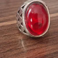 انگشتر نقره با سنگ یاقوتی