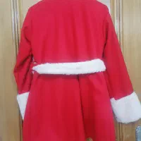 پالتو|لباس|شاهین‌شهر, اقبال لاهوری|دیوار