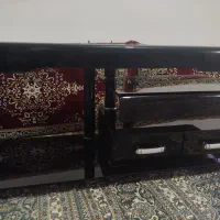 میز تلویزیون شیشه ای