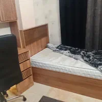 تخت و میز تحریر|تخت و سرویس خواب|تهران, تاکسیرانی|دیوار