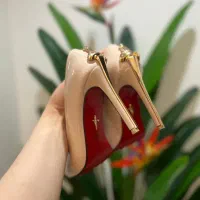 کفش پاشنه بلند مجلسی چزار پاچیوتی