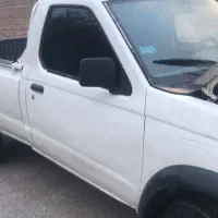 نیسان پیکاپ تک کابین