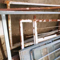 دروپنجره وچهارچوب آهنی سنگین