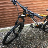 دوچرخه|دوچرخه، اسکیت، اسکوتر|بابل, |دیوار