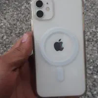 گوشی ایفون ۱۱ نرمال