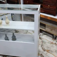 پیشخوان شیشه ای کانتر ویترین خرازی سیگارفروشی لباس|کتابخانه، شلف، قفسه‌های دیواری|قم, نیروگاه|دیوار