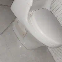 توالت فرنگی سالم در حد نو