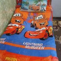 تخت یه نفر نوجوان