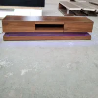 میز تلویزیون ترند ایبو 180 و 200 با نور RGB