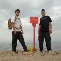 آقا هستم هرکاری داشتید درخدمتم