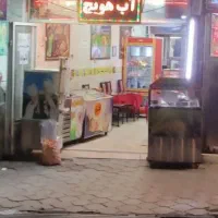 مغازه واقع در خیابان امام