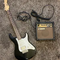 گیتار الکتریک یاماها EG112 همراه با آمپلی‌فایر