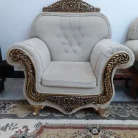 مبل سلطنتی8 نفره و میز تلویزیون