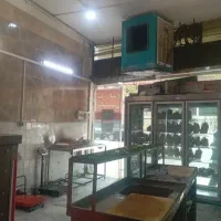 کارگر مرغ خوردکن