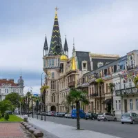 آفر تور باتومی|تور و چارتر|اصفهان, باغ زرشک|دیوار