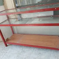 ویترین شیشه ای